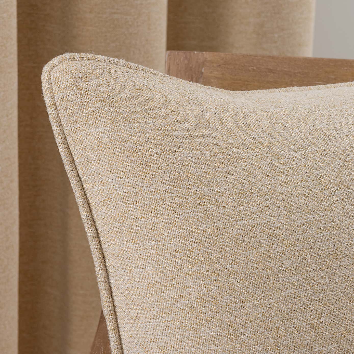 Calista Square Cushion