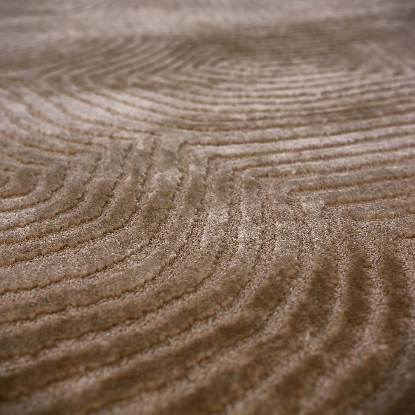 Avi Modern Abstract Luxe Rug