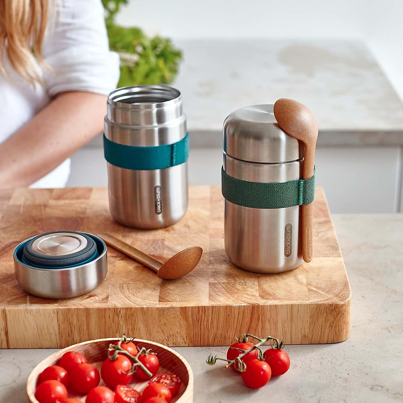 Black and Blum Food Flask