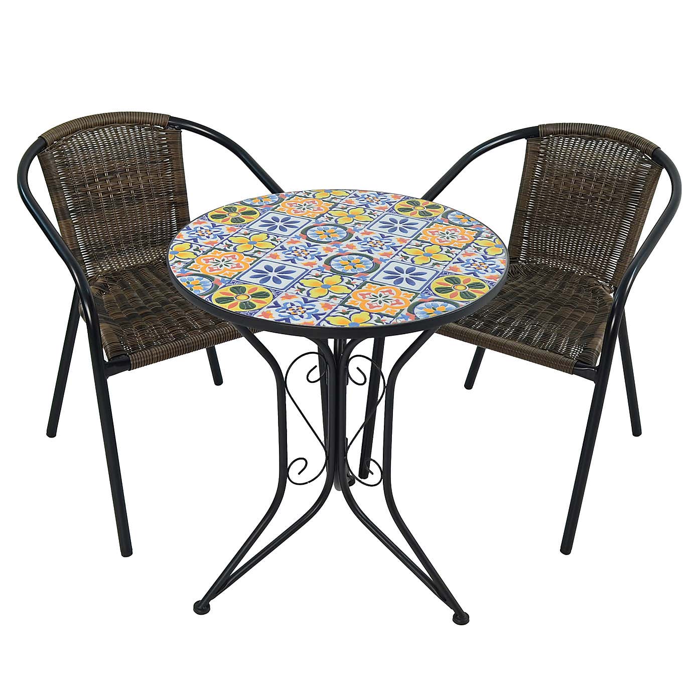 Summer Terrace Charlotte Round Bistro Table with 2 Springdale Chairs