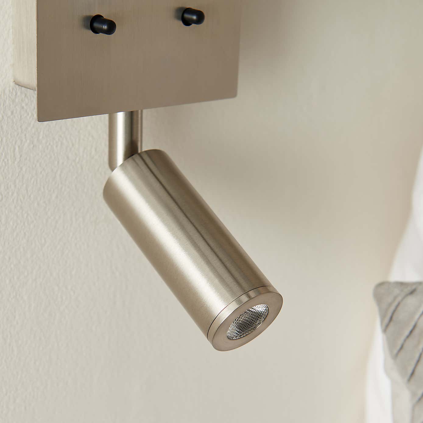 Reader Shaded Wall Light