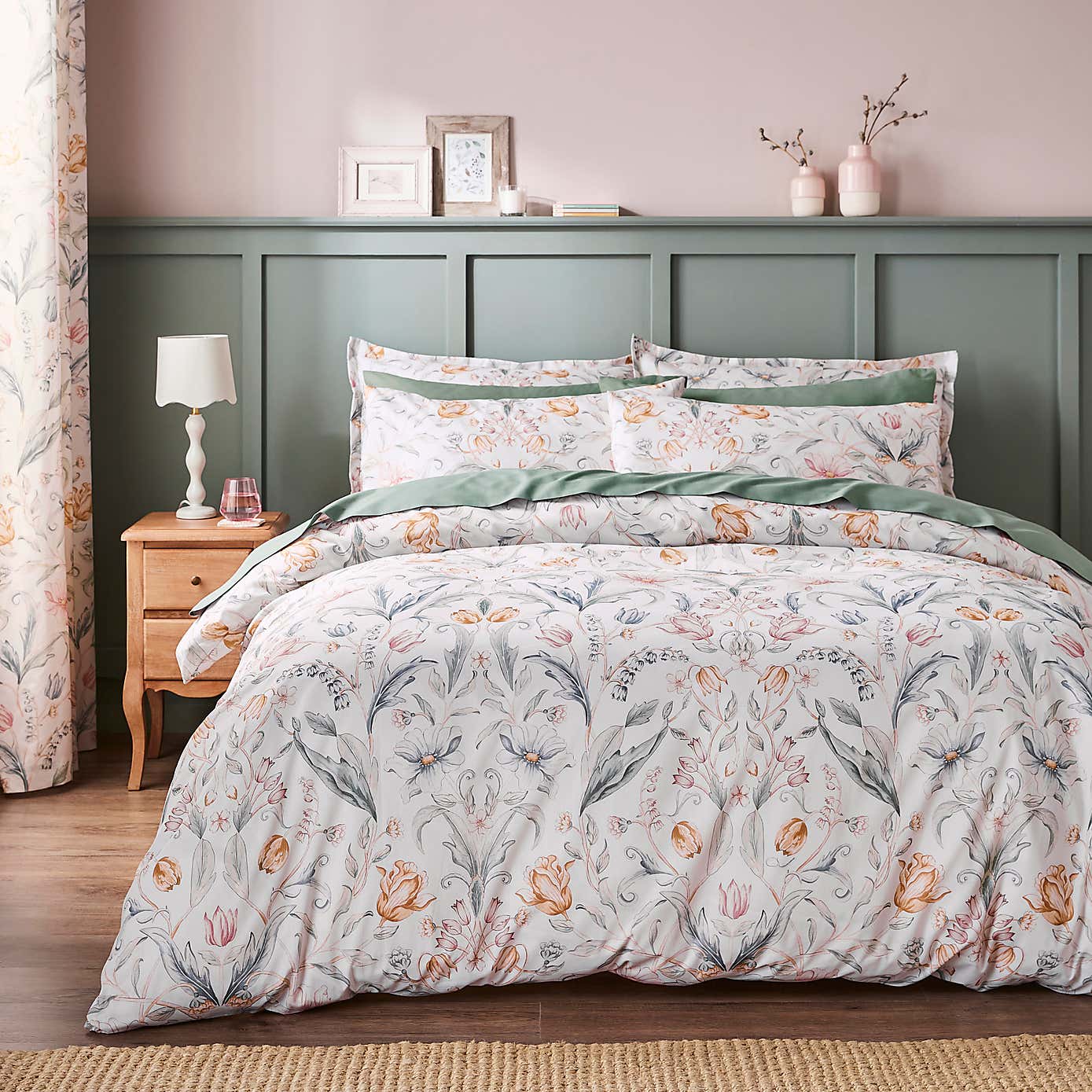 Imi Tulip Floral 144 Thread Count Cotton Duvet Cover & Pillowcase Set