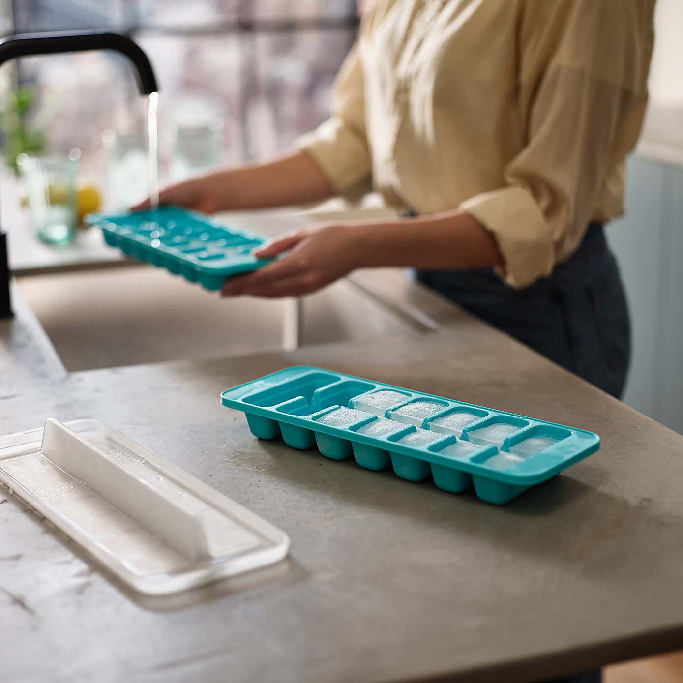 Set of 2 Flow™ Easy-fill Blue Ice-cube Trays