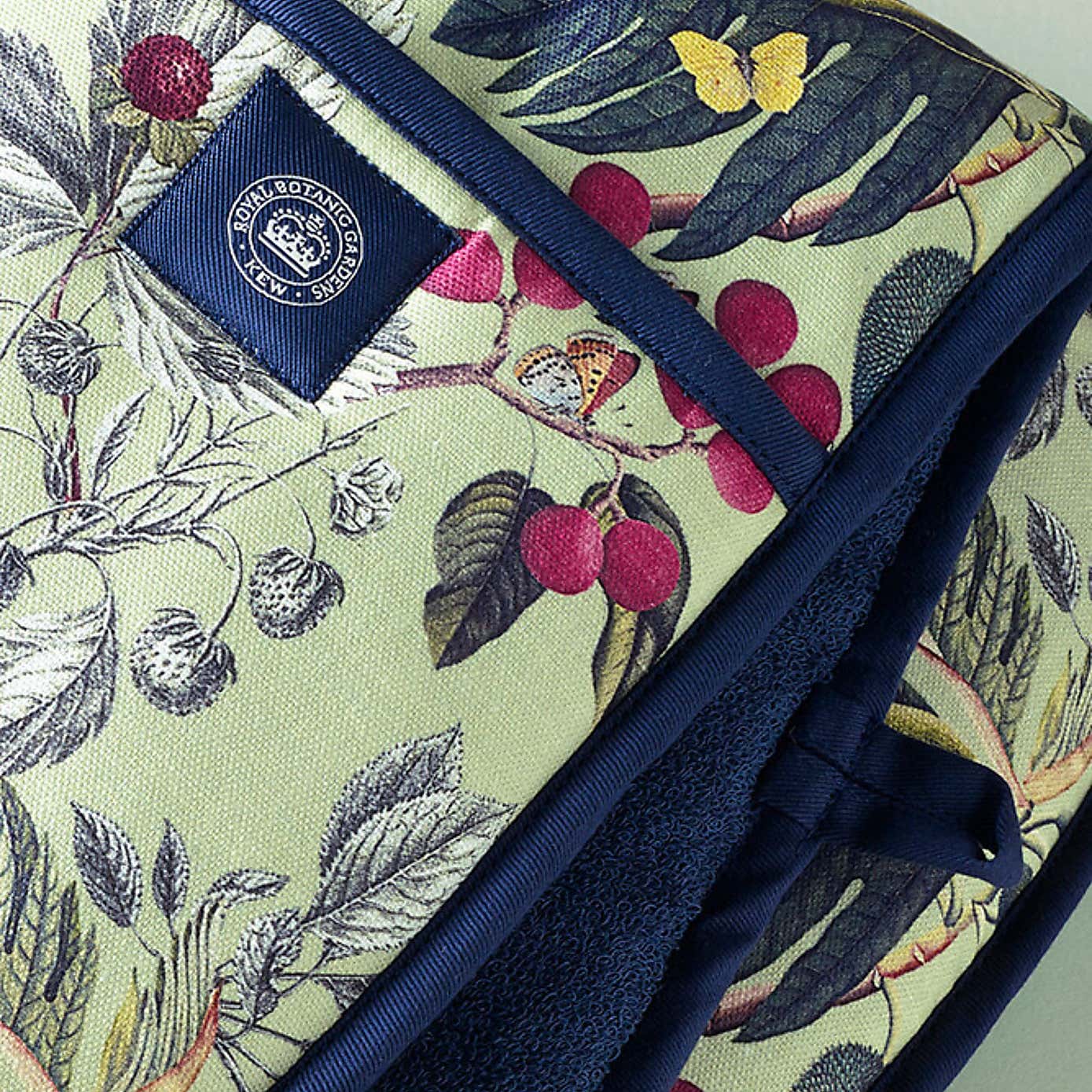Kew Fruit And Floral Double Oven Glove