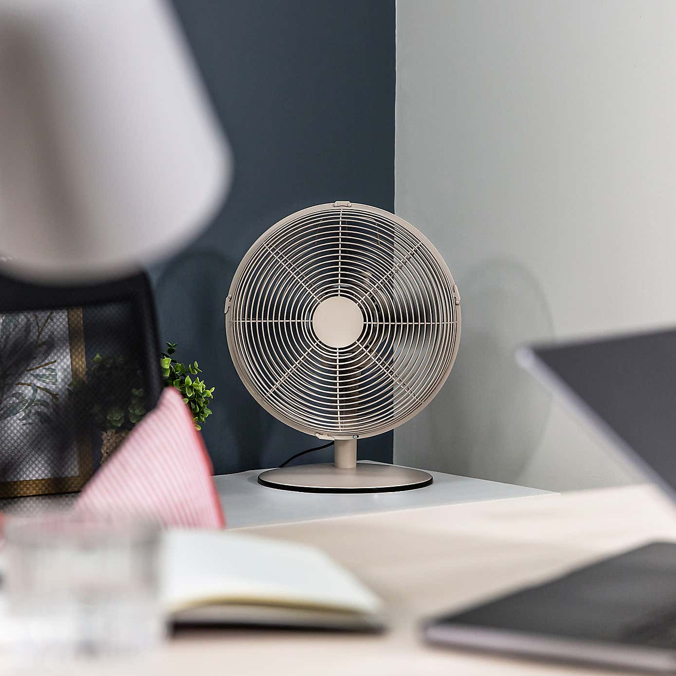 Russell Hobbs 12 Inch Metal Desk Fan