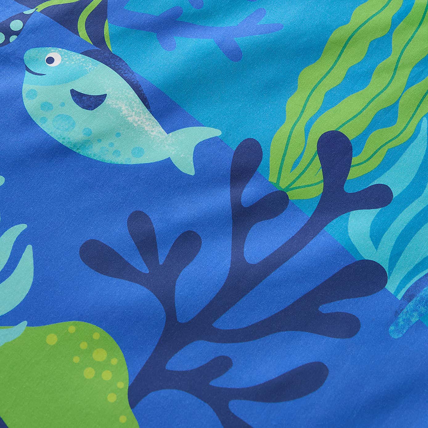 Snappy Shark Reversible Duvet Cover and Pillowcase Set