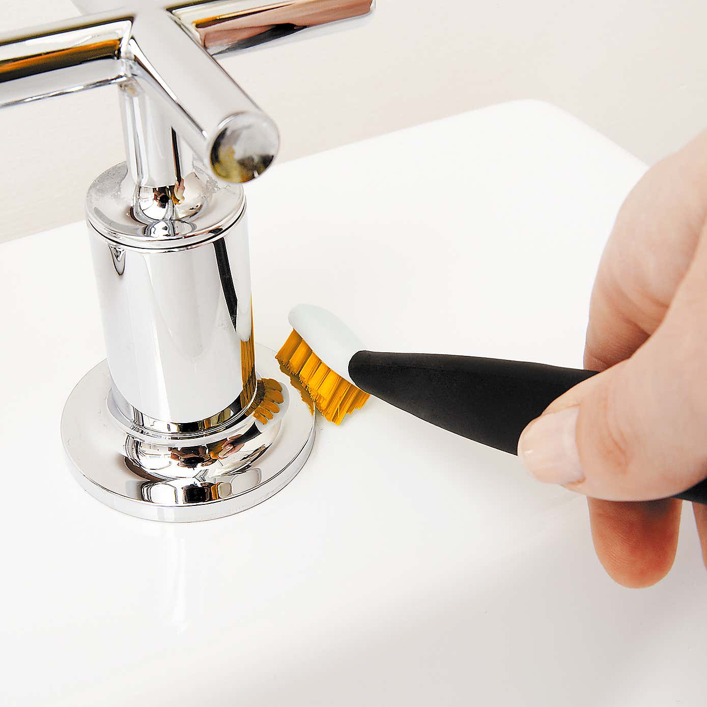 OXO Saffron Deep Clean Brush Set