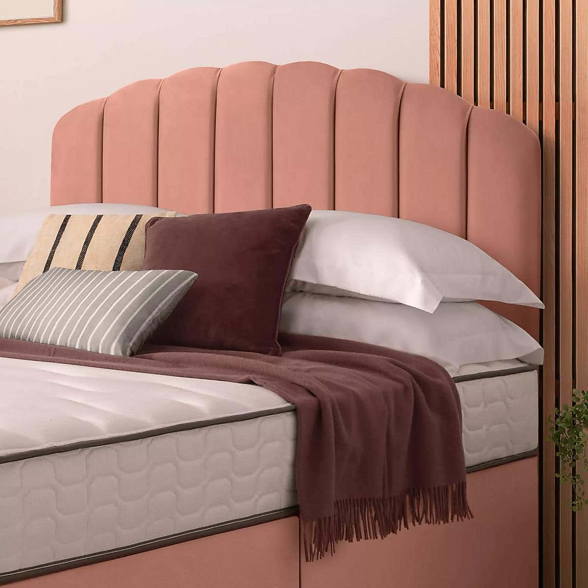 Silentnight 2 Drawer Divan Bed With Velvet Merlin Headboard