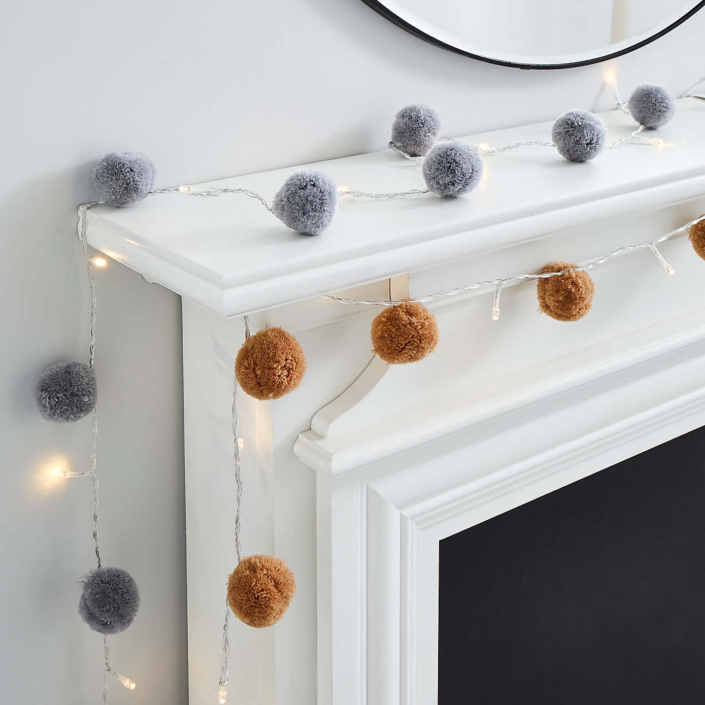 Pom Pom String Light