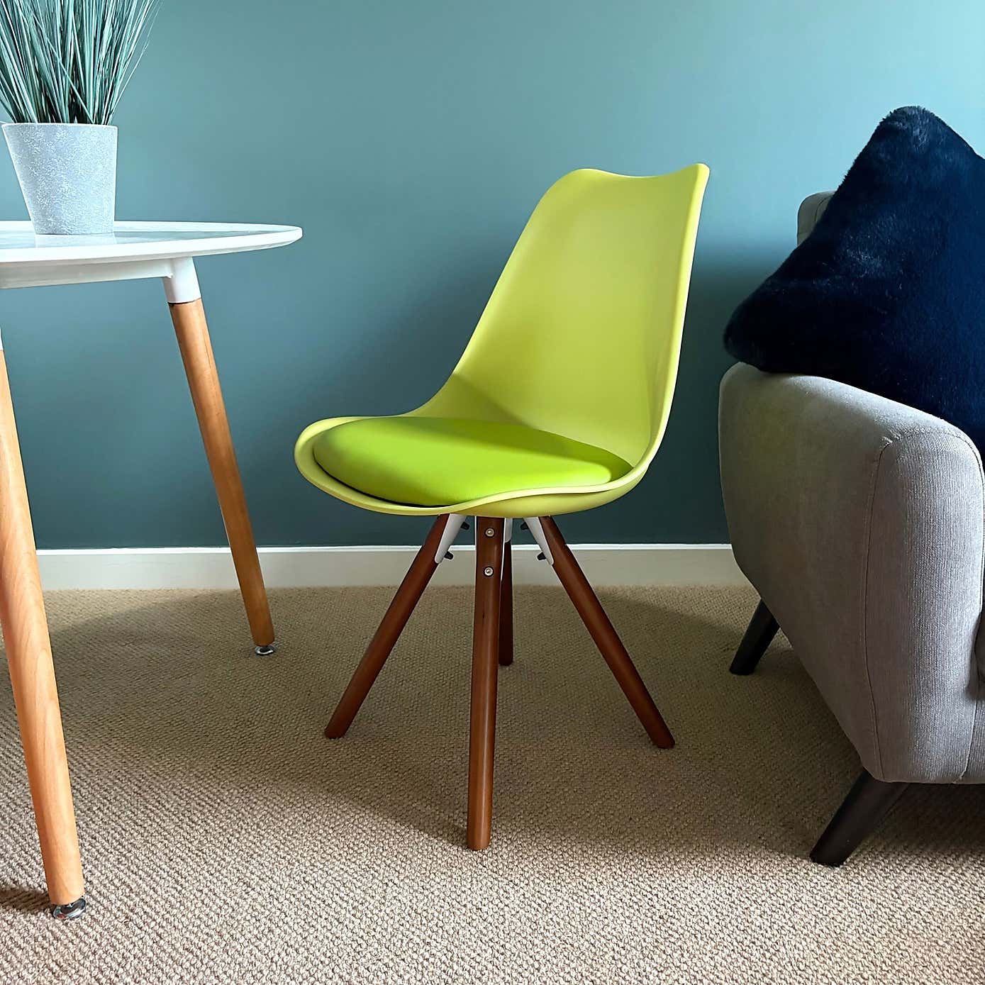 Fusion Living Soho Plastic Dining Chair with Pyramid Legs