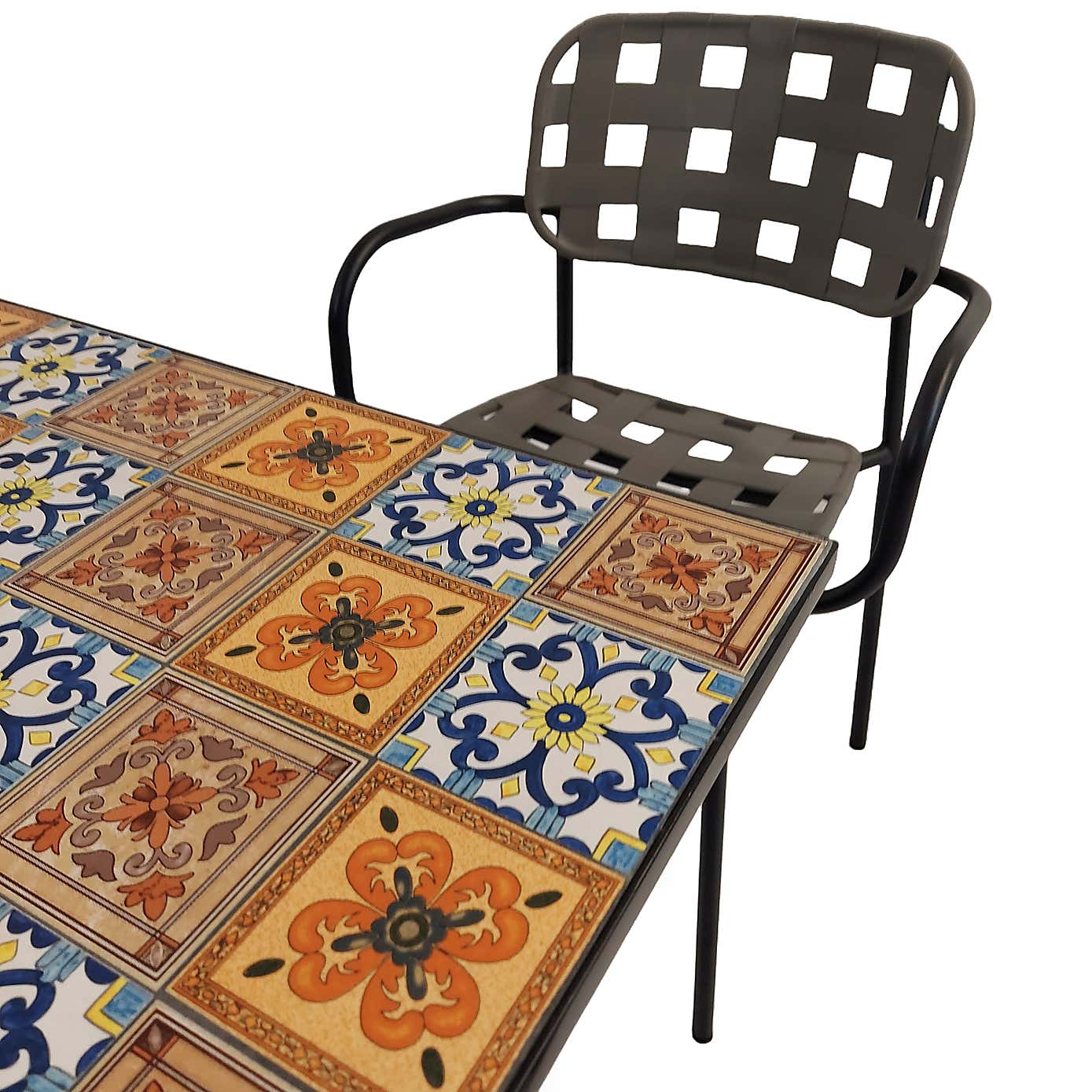 Summer Terrace Torrington Square Patio Table with 4 Karin Chairs