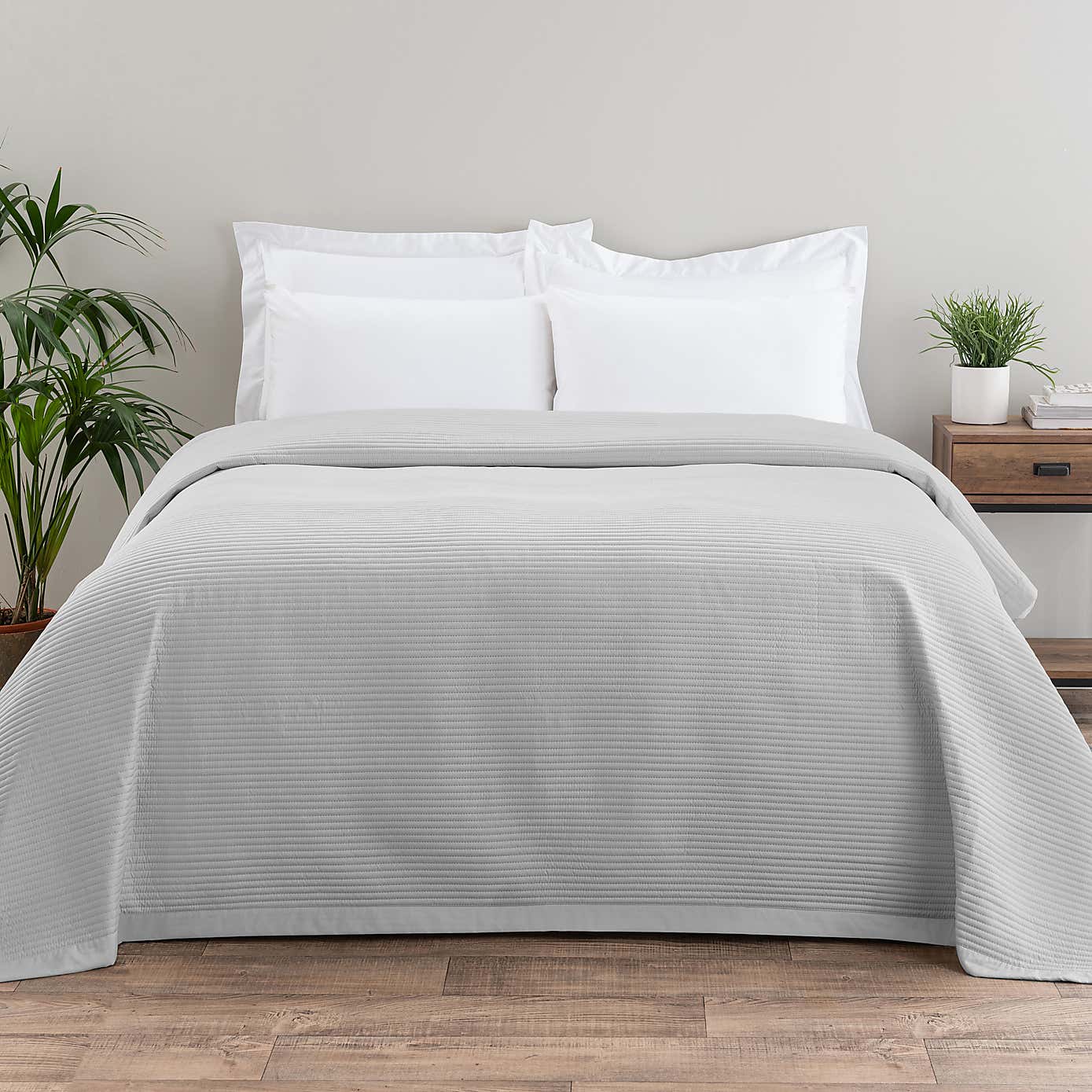 Spencer Pinsonic Natural Bedspread
