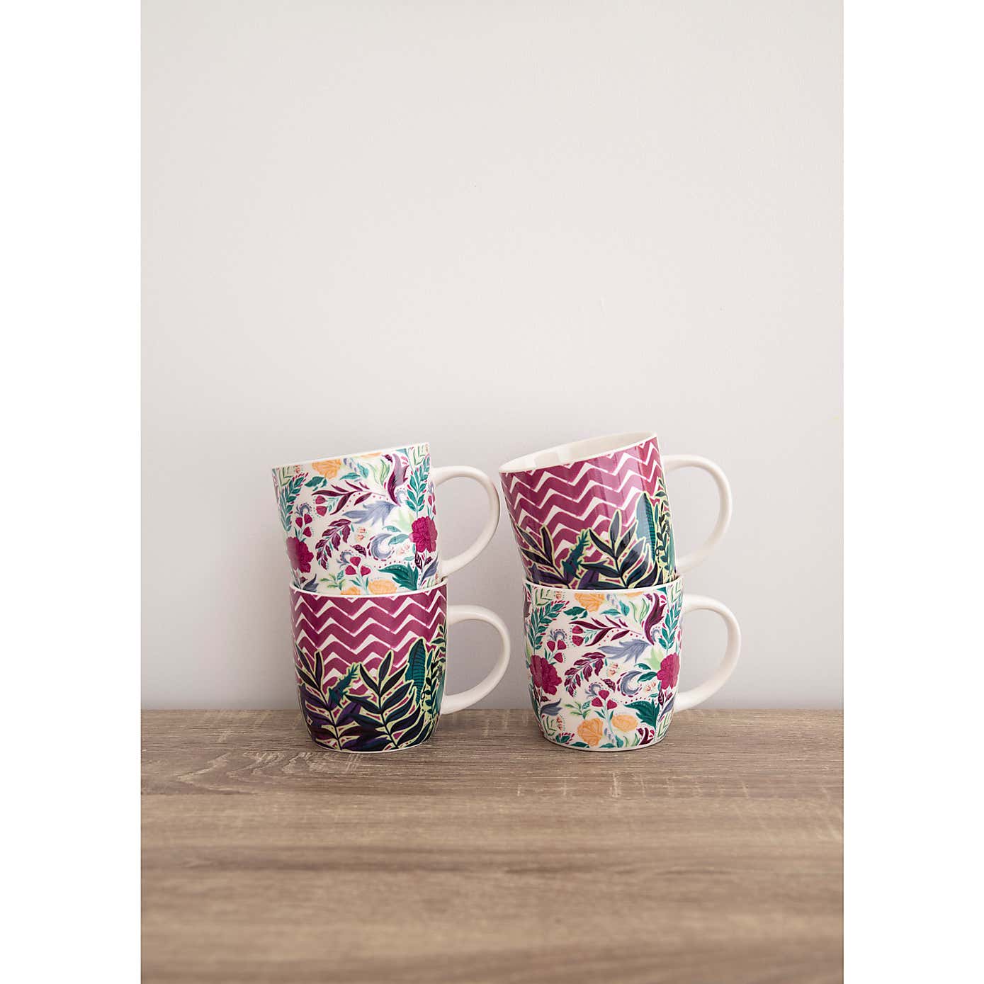 Kitchencraft Set of 4 Exotic Floral Chevron Stoneware Mugs