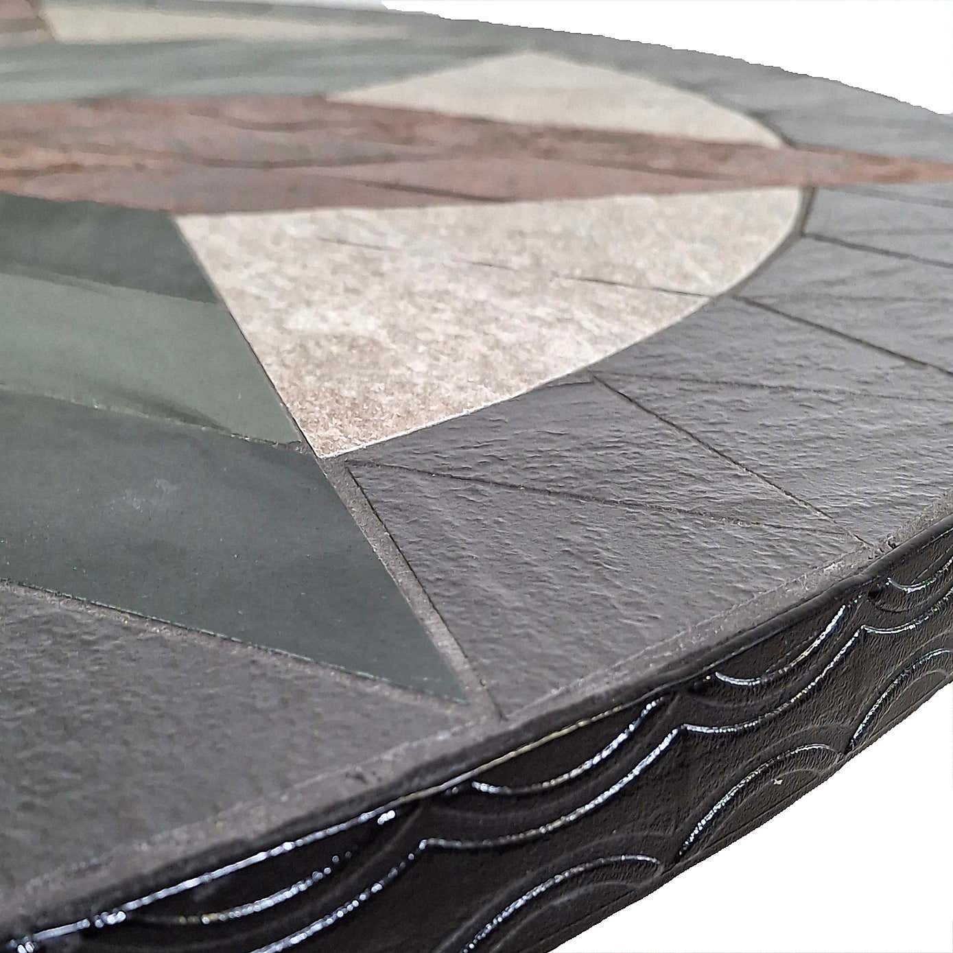 Exclusive Garden Memphis Round Coffee Table with 4 Westfield Lounge Chairs