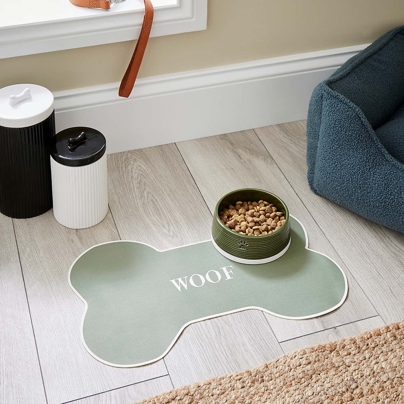 Bone Pet Feeding Mat
