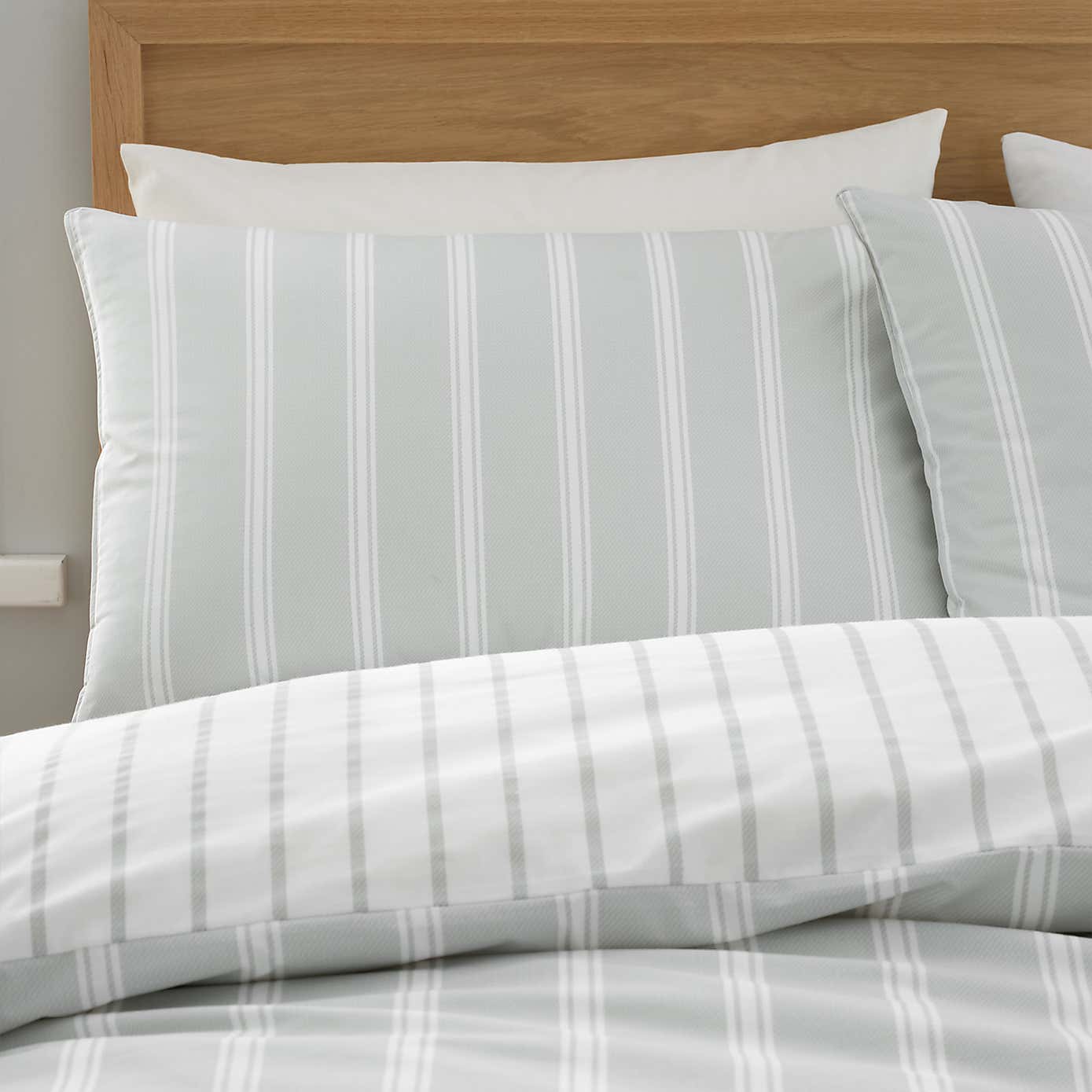 Bianca Ashford Stripe Reversible Duvet Cover & Pillowcase Set