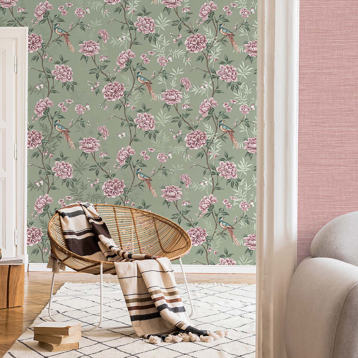 Akina Floral Wallpaper