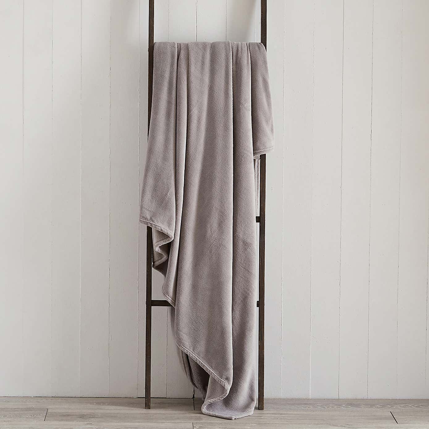 Seriously Soft 180cm x 230cm Throw