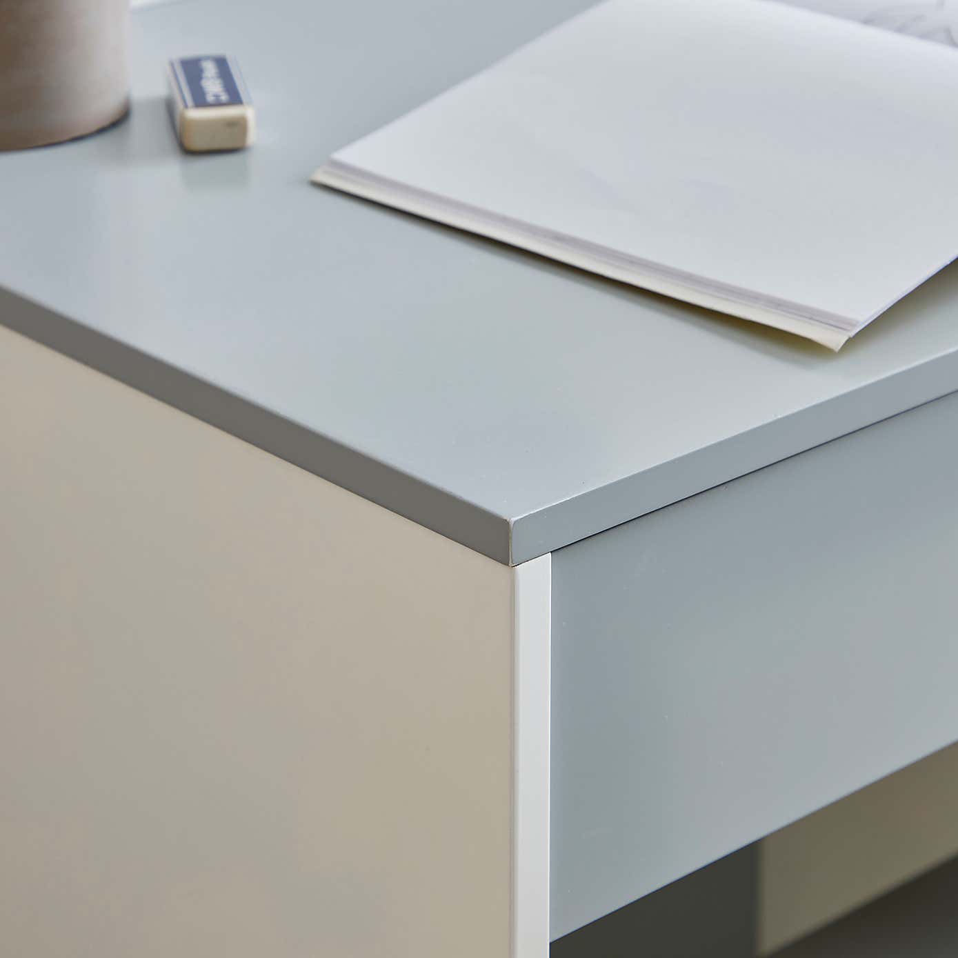 Kids Desk and Chair Set