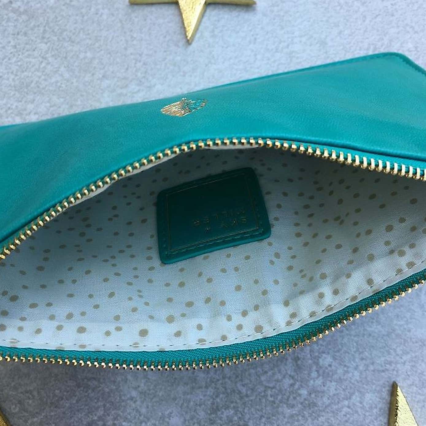 Brandvine Leaf Teal Pouch