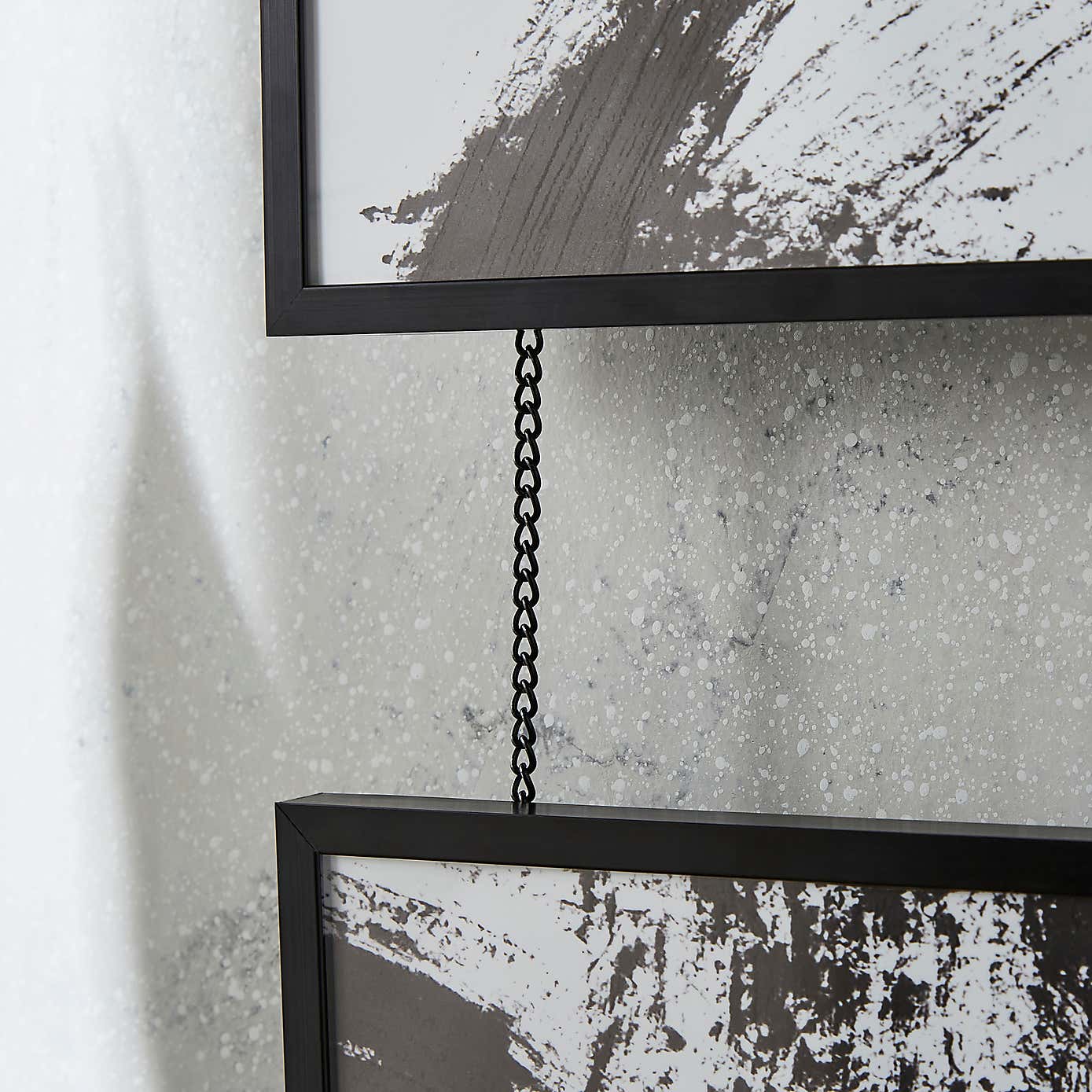 Metal Hanging Chain Multi Photo Frame