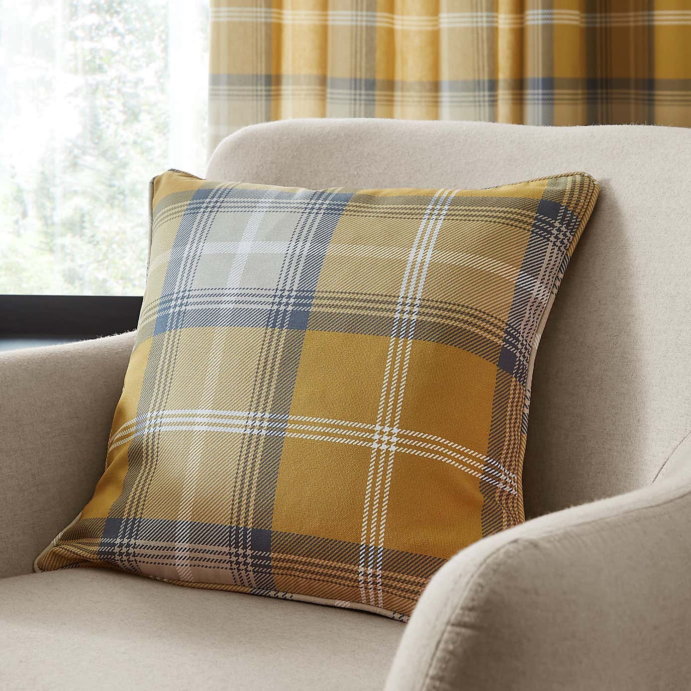 Oswald Square Cushion