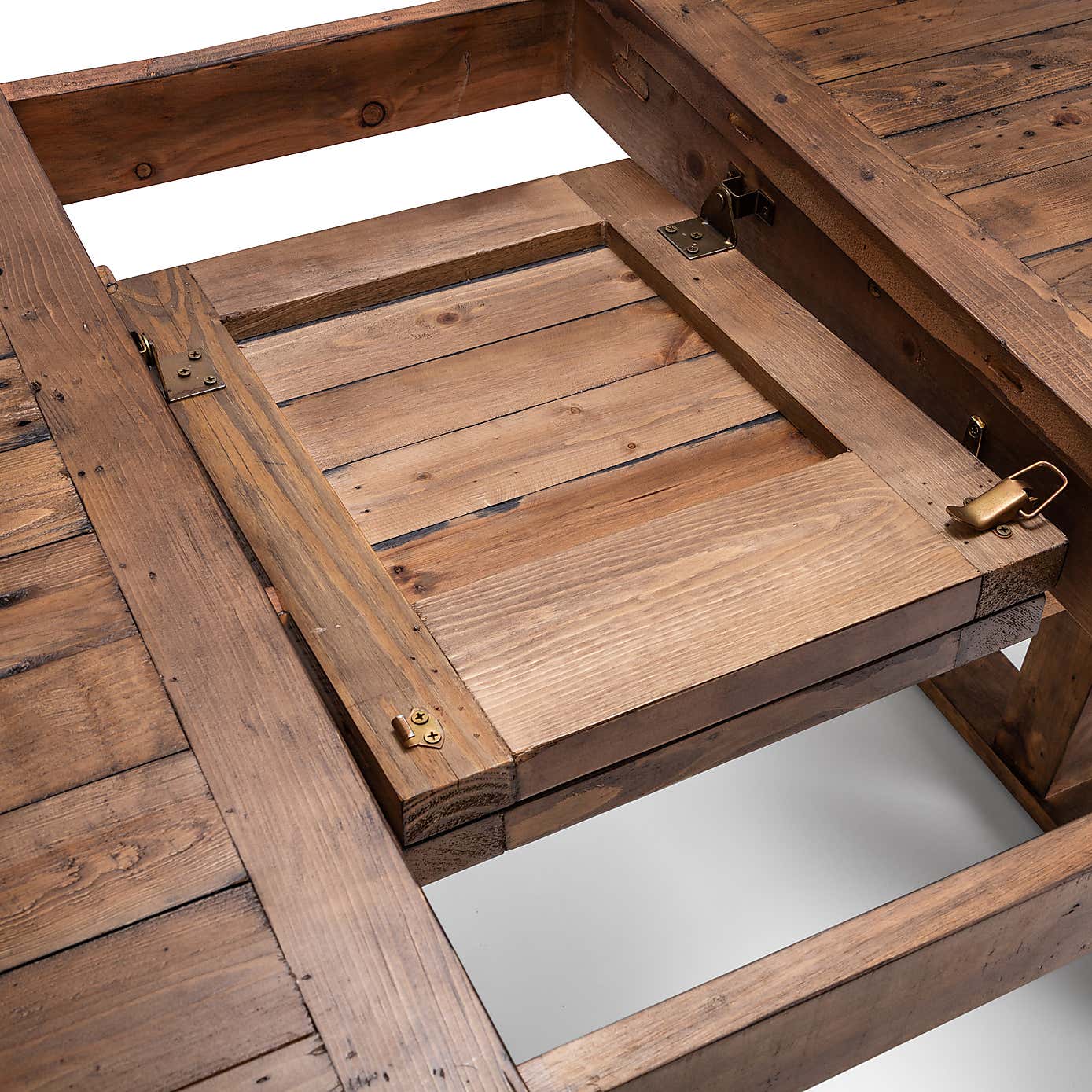 Chatsworth 4-6 Seater Extendable Dining Table