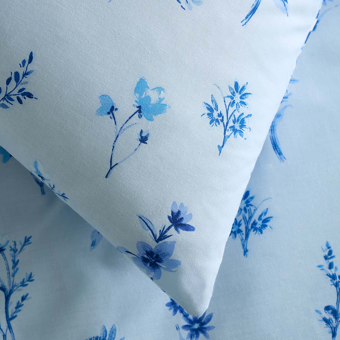 Foxley Ditsy Duvet Cover & Pillowcase Set