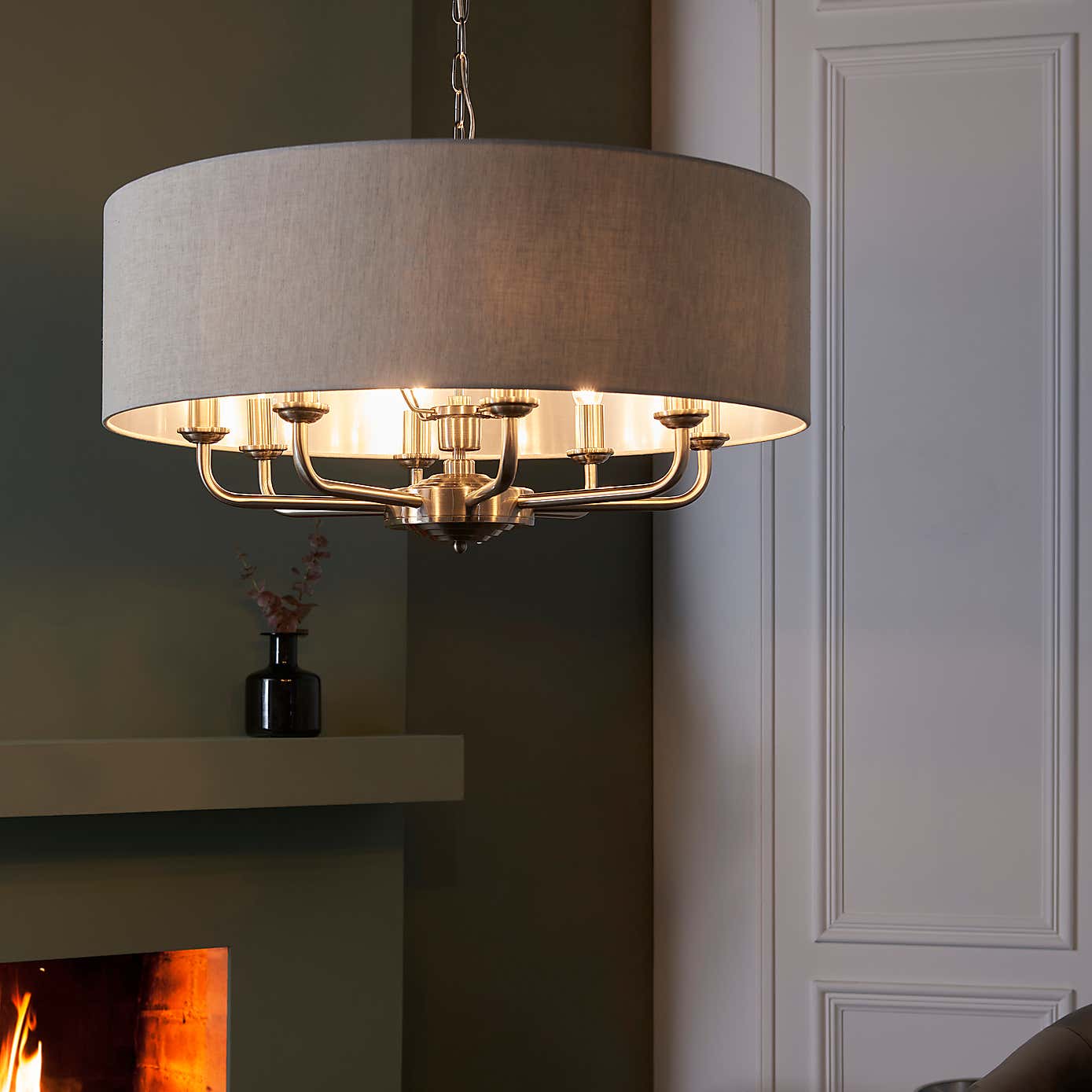 Vogue Sandringham 8 Light Pendant Light