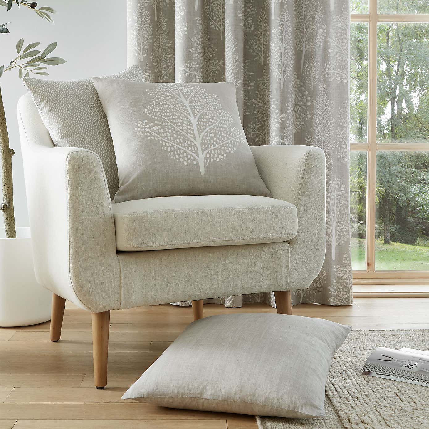 Catherine Lansfield Alder Trees Eyelet Curtains