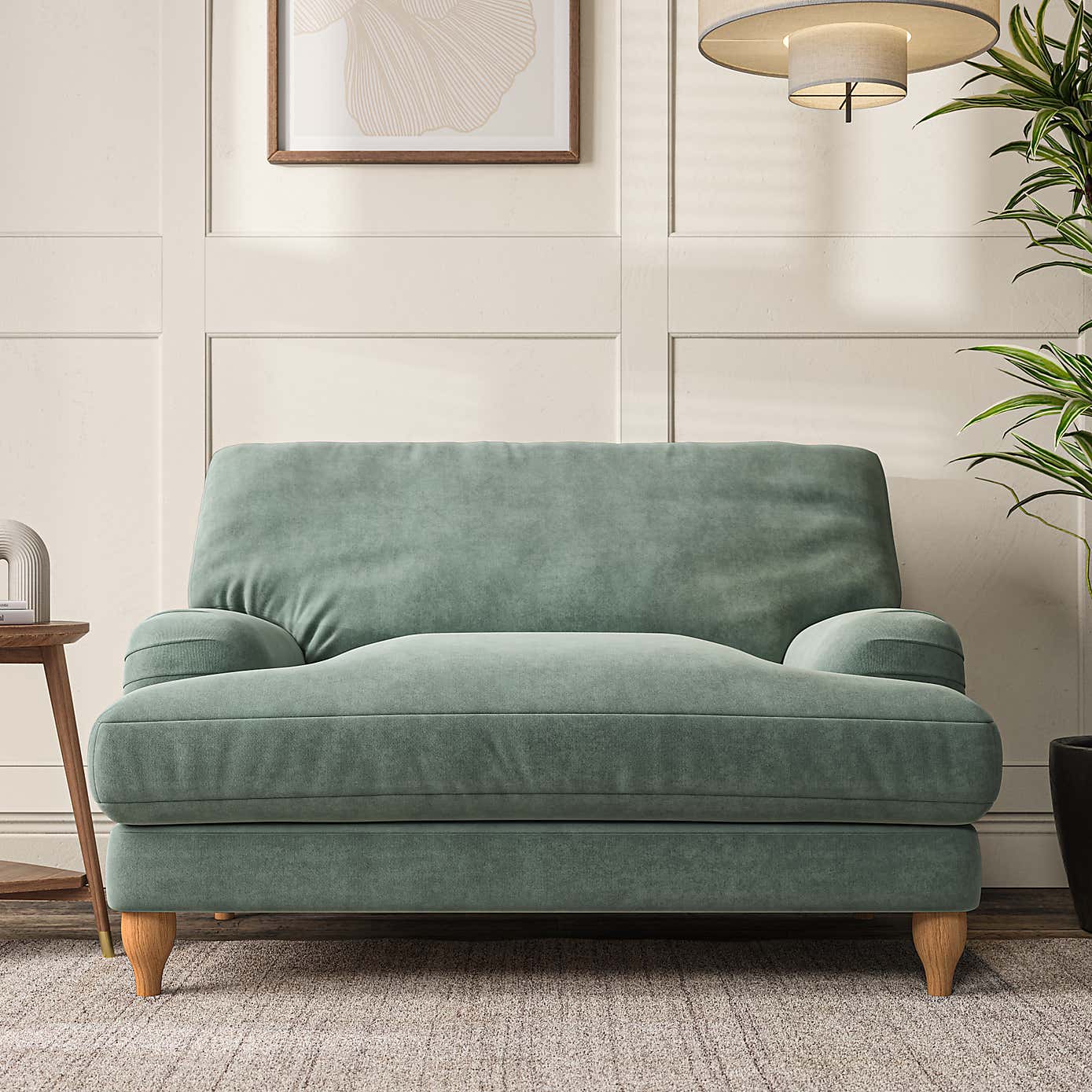 Darwin Snuggle Chair