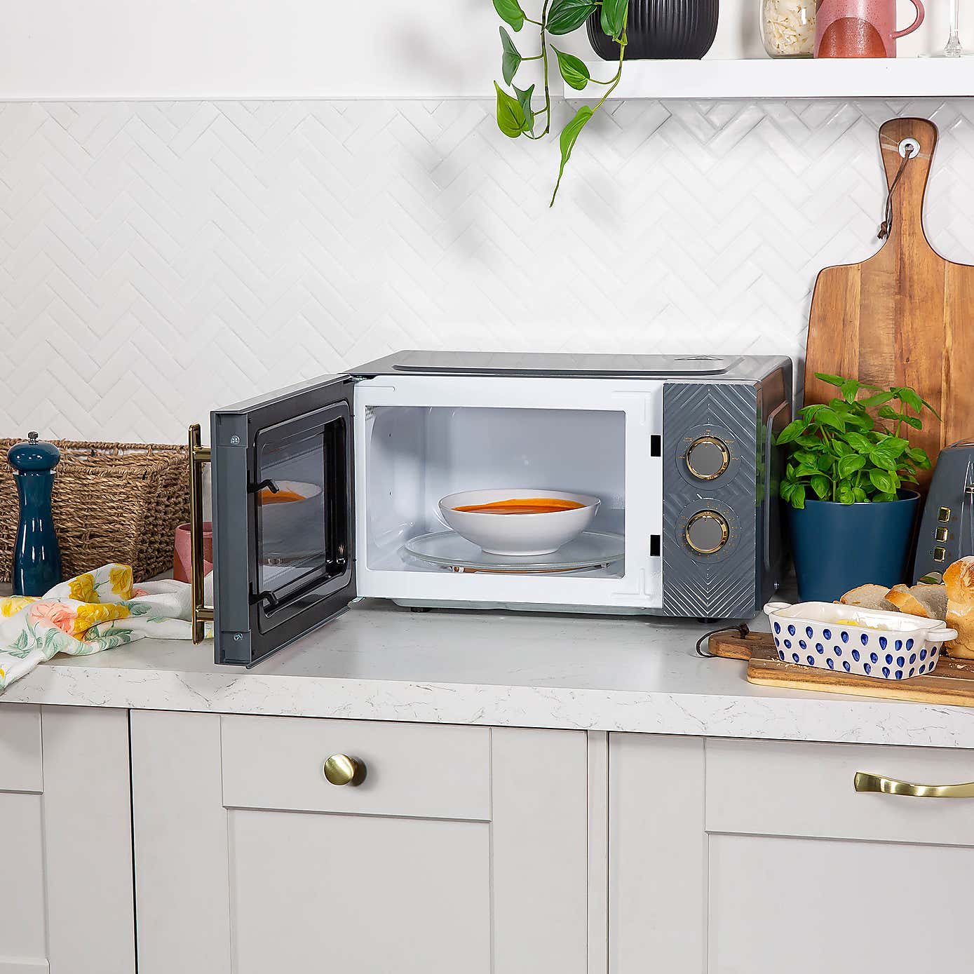 Russell Hobbs Groove 17L Manual Microwave