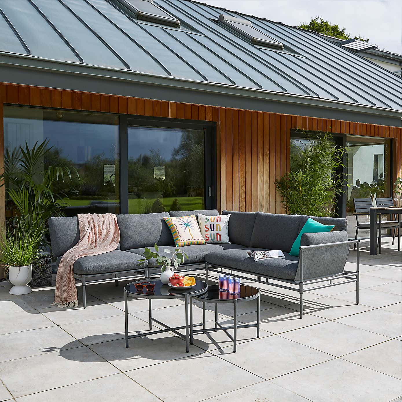 Manhattan Large Corner Sofa Set