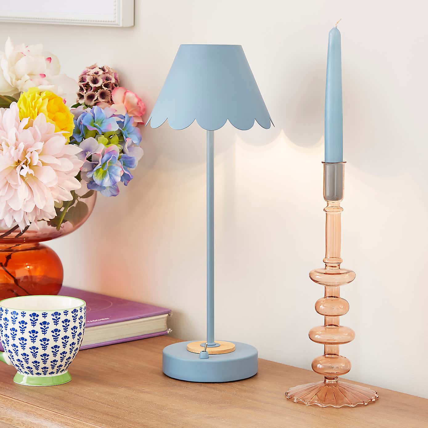 Remi Rechargeable Table Lamp