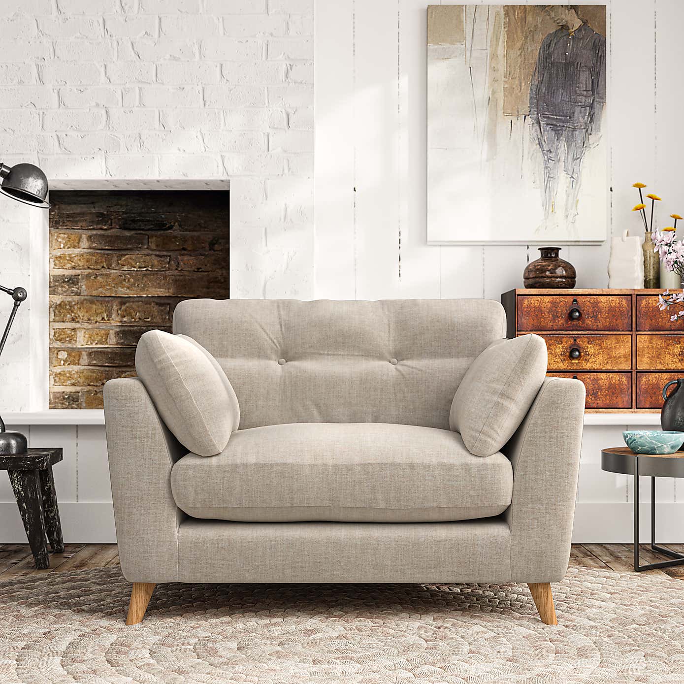 Peyton Snuggle Chair