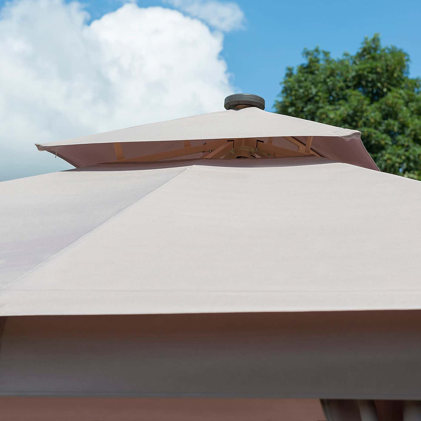 Luxury 3m x 3m Gazebo with LED Light