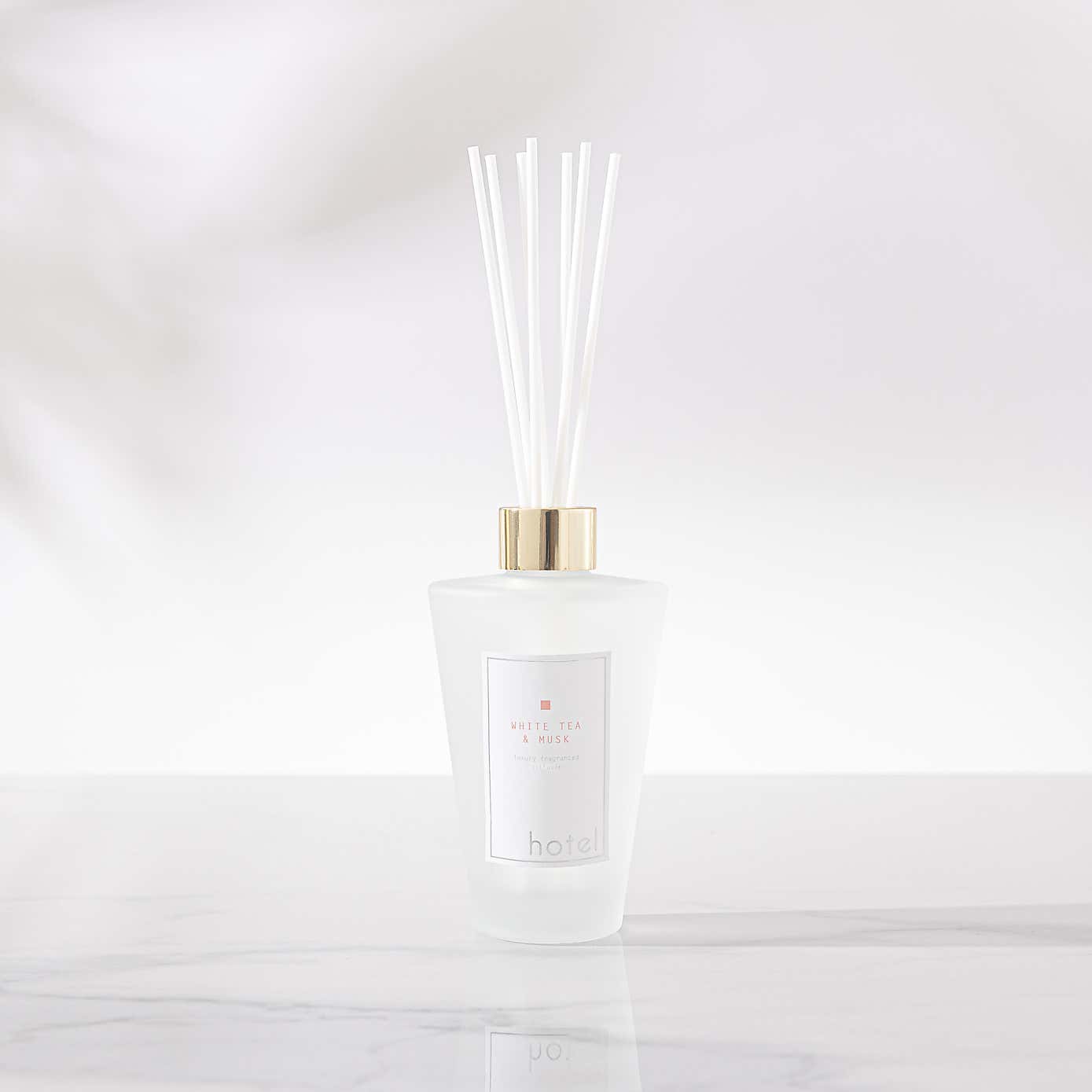 Hotel White Tea & Velvet Musk Diffuser