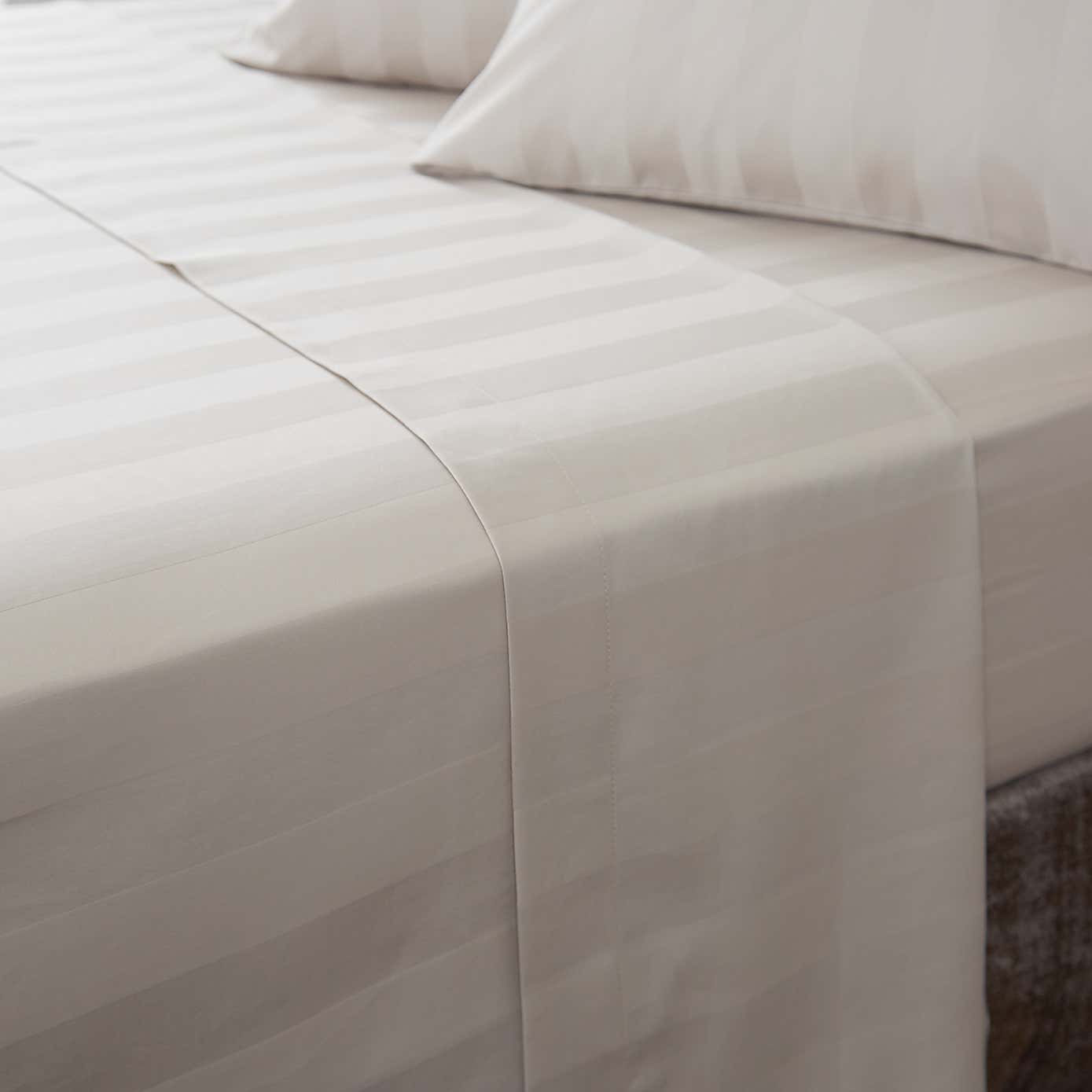 Hotel 230 Thread Count White Stripe Flat Sheet