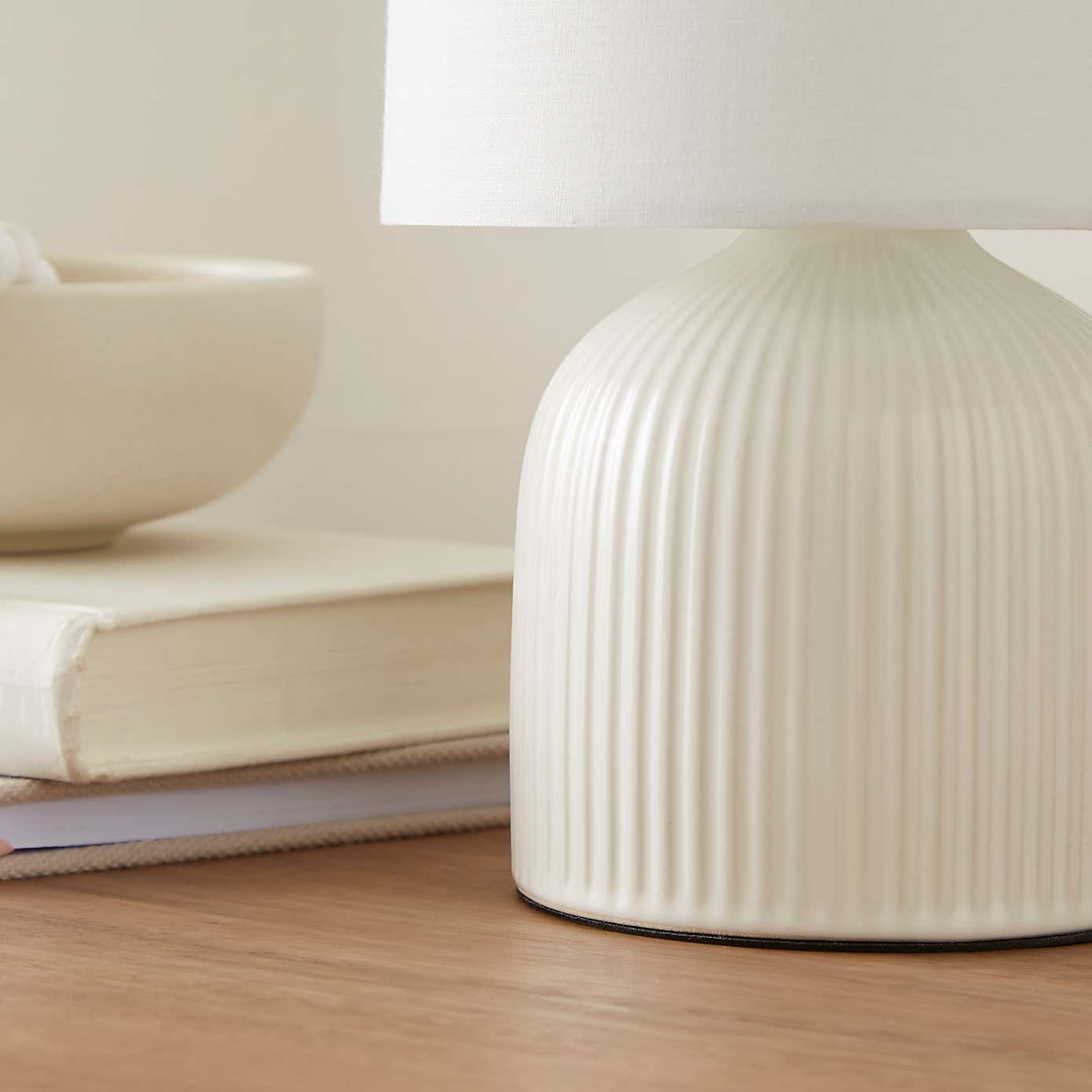 Hebe Ribbed Ceramic Table Lamp