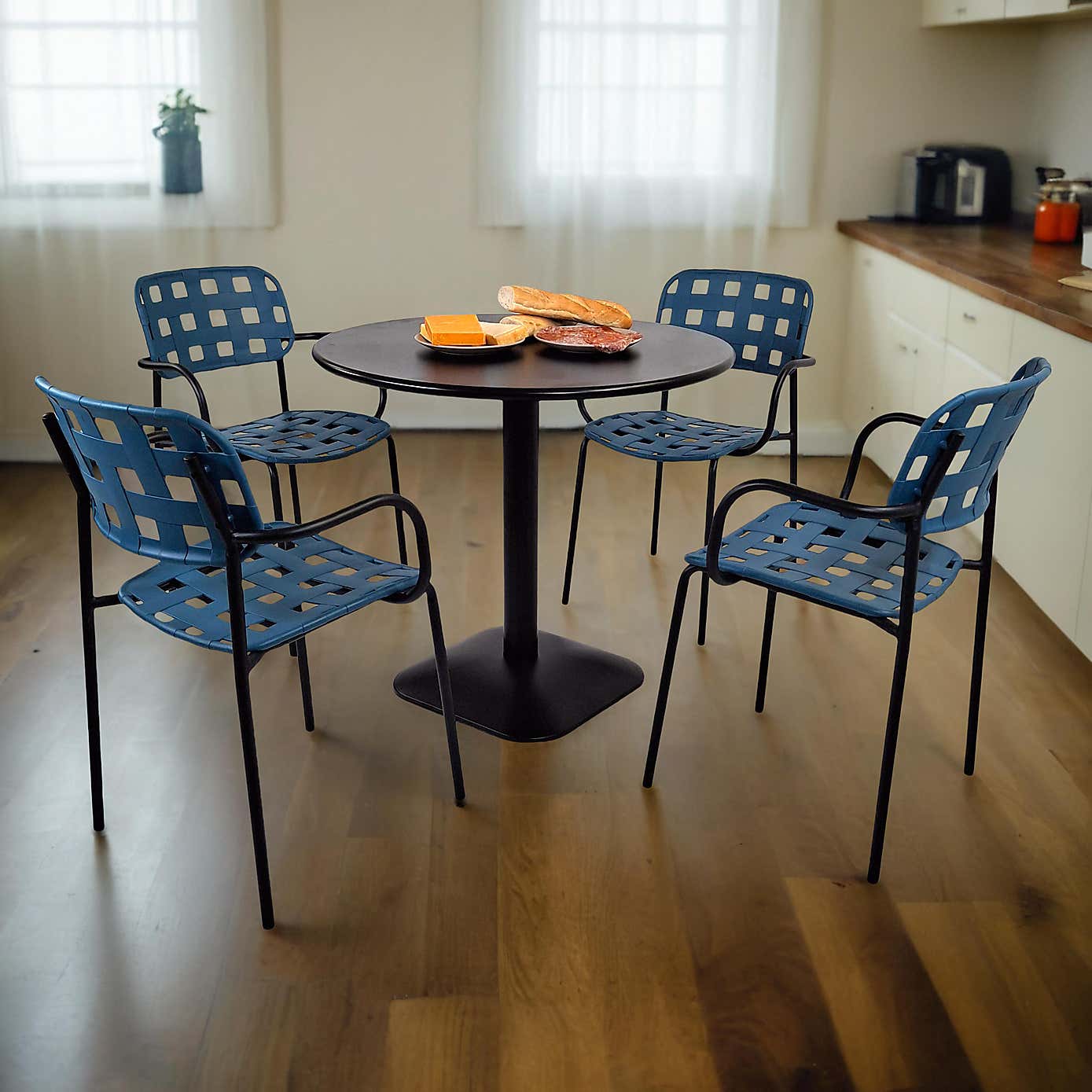Modura Albin Round Table with 4 Karin Armchairs