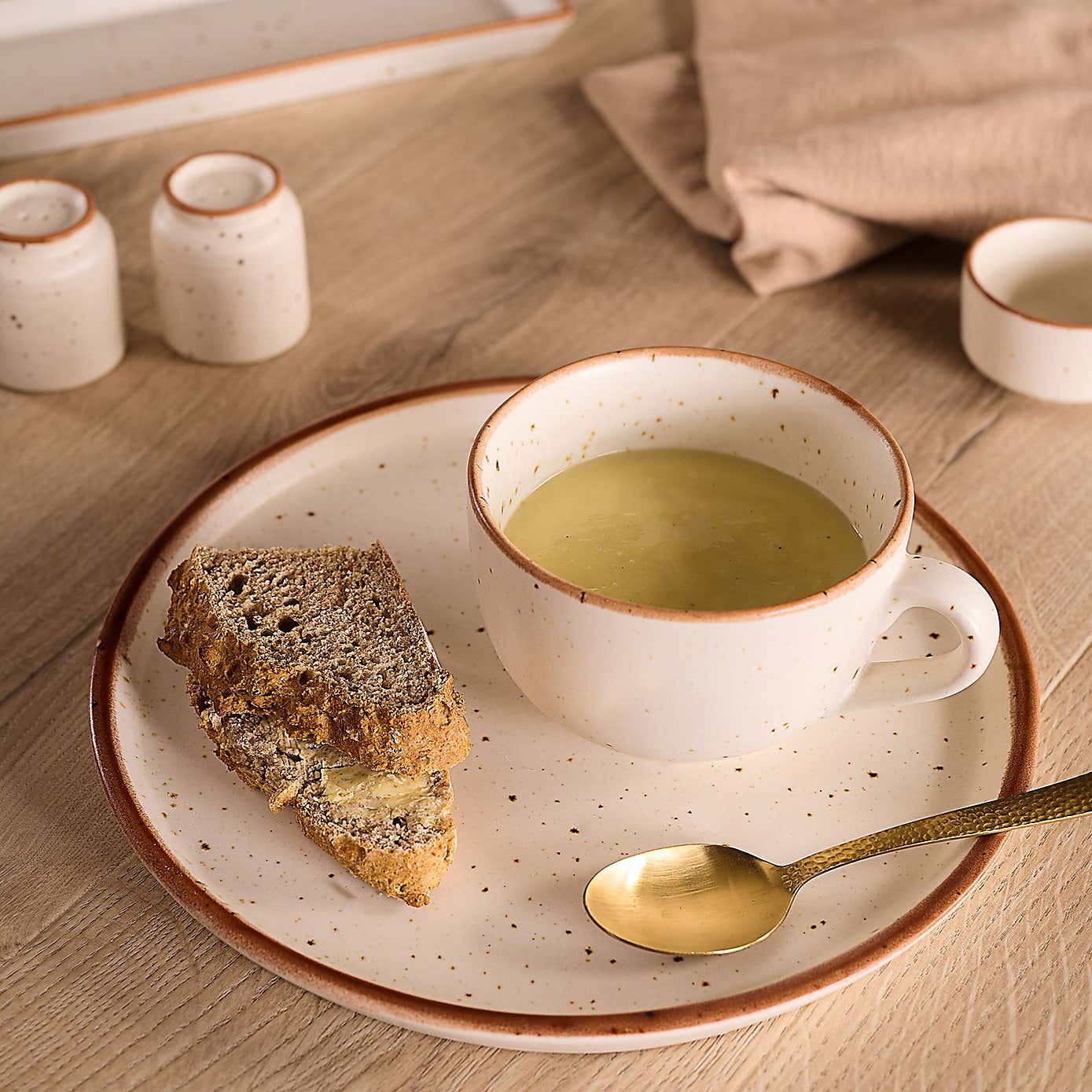 Hestia Speckled Round Platter