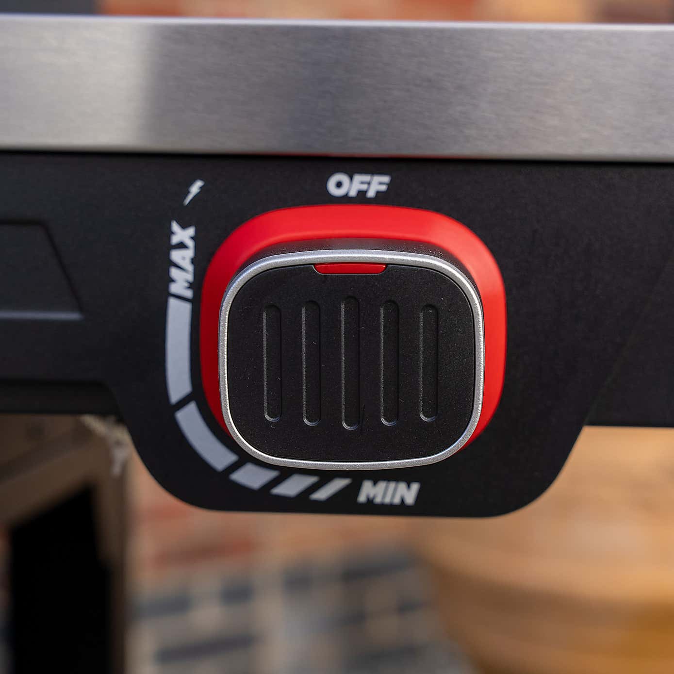 Norfolk Grills Atlas 400 Gas BBQ, 4 Burner with Side Burner & Cabinet