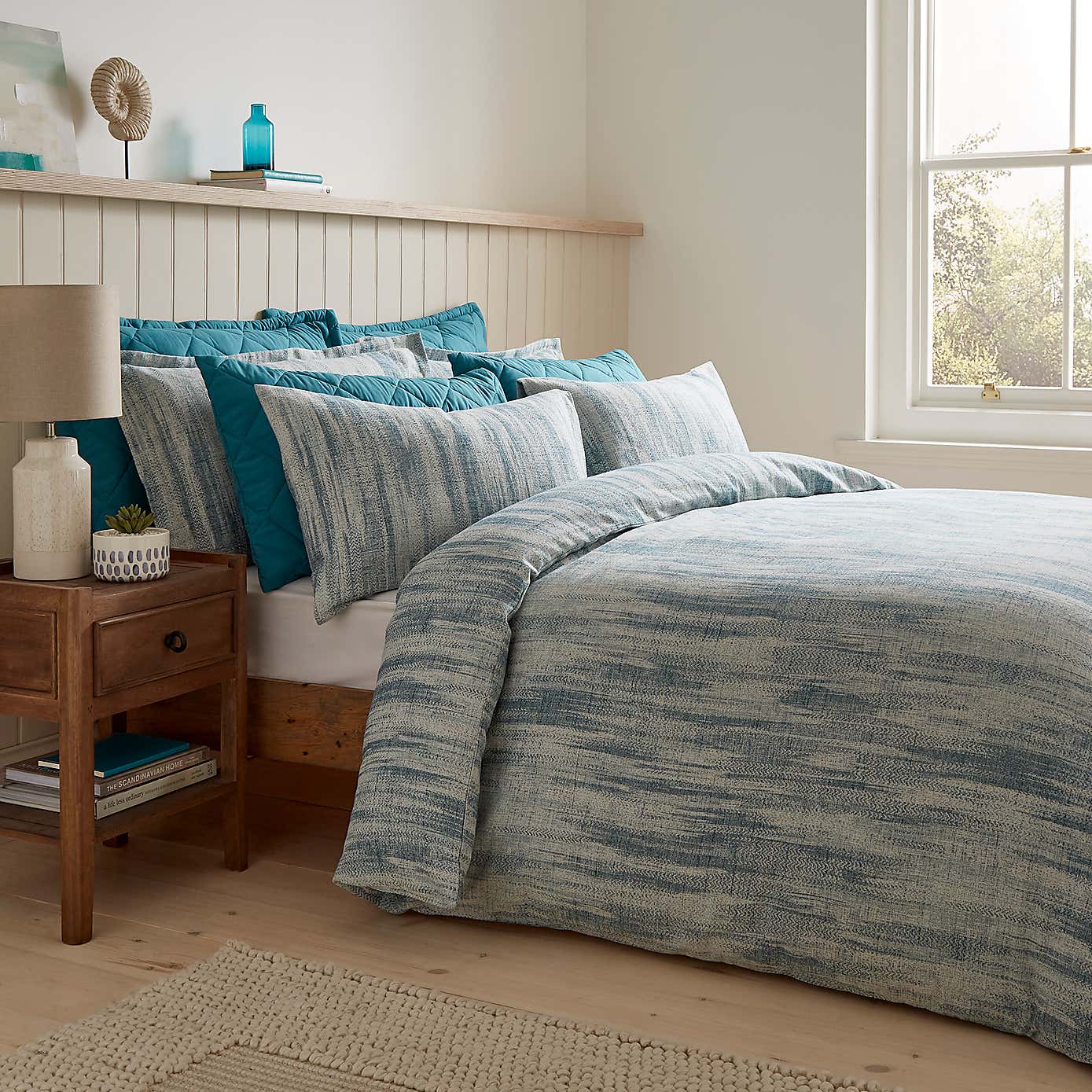 Oceana Jaquard 100% Cotton Duvet Cover and Pillowcase Set