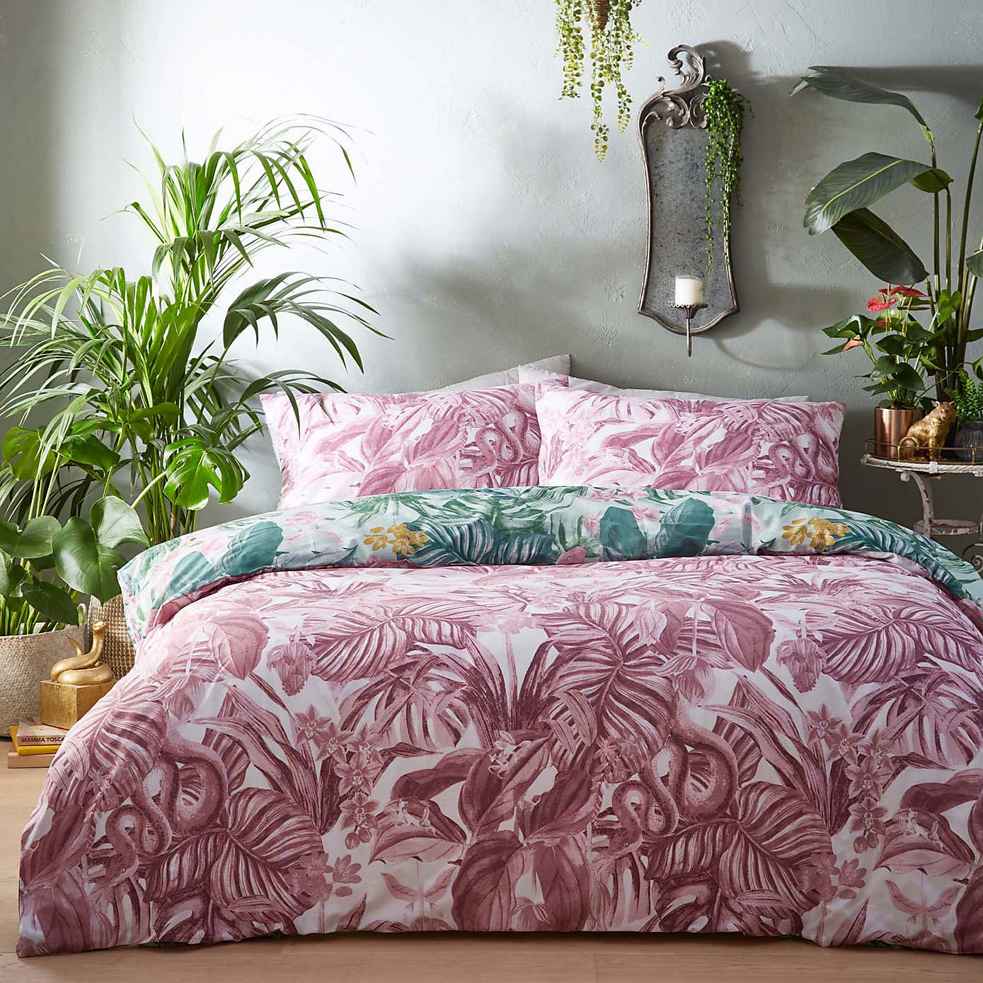 Furn. Medinilla Duvet Cover & Pillowcase Set