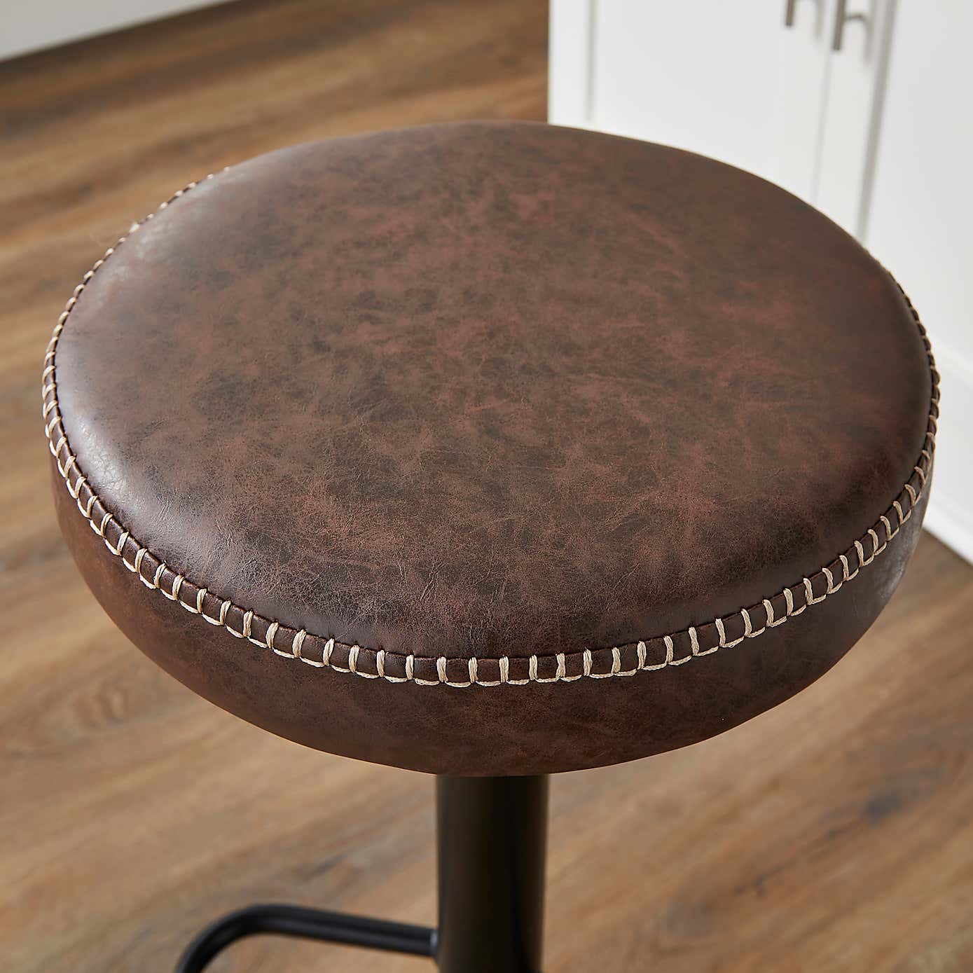 Venice Round Bar Stool