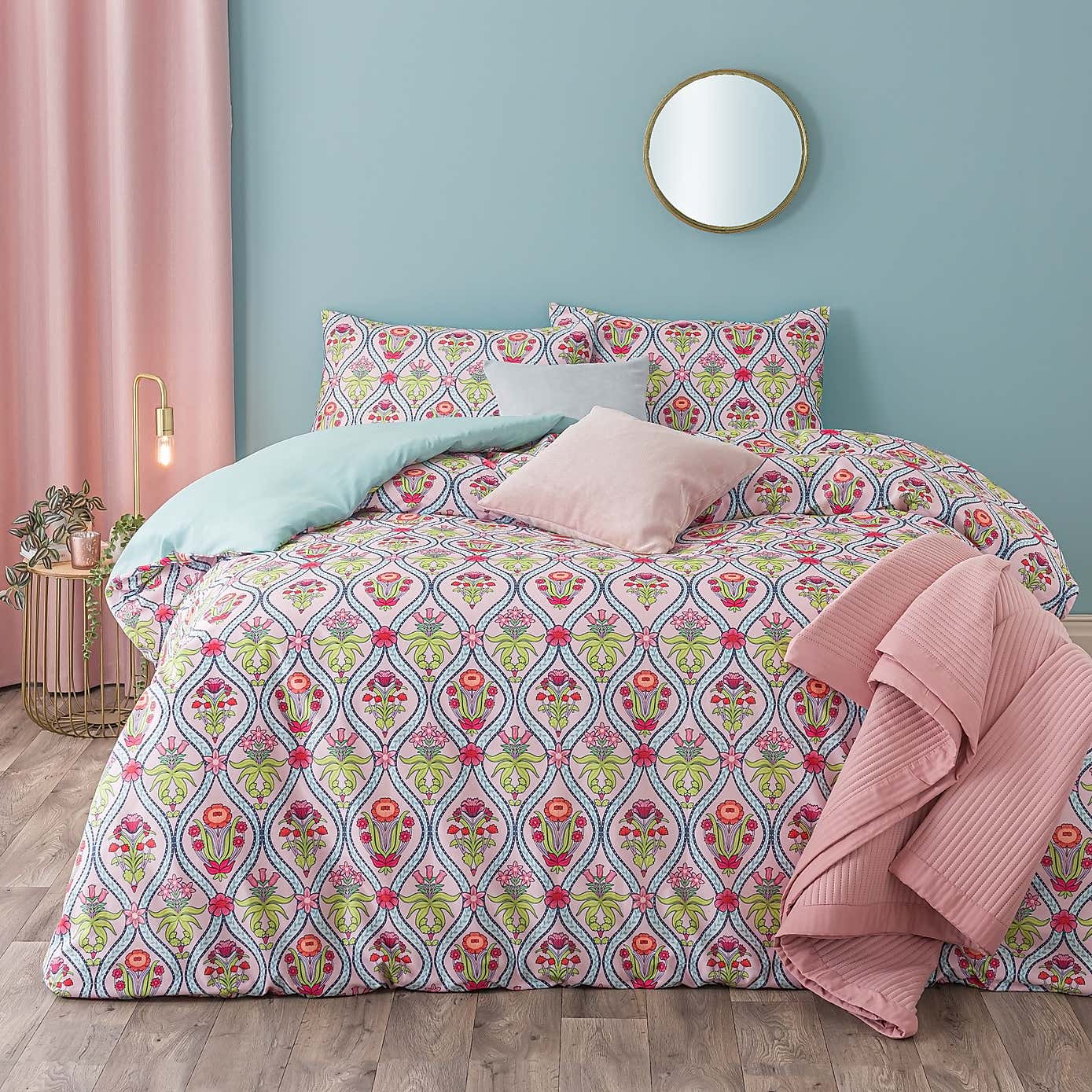 Tulip Bouquet Duvet Cover & Pillowcase Set