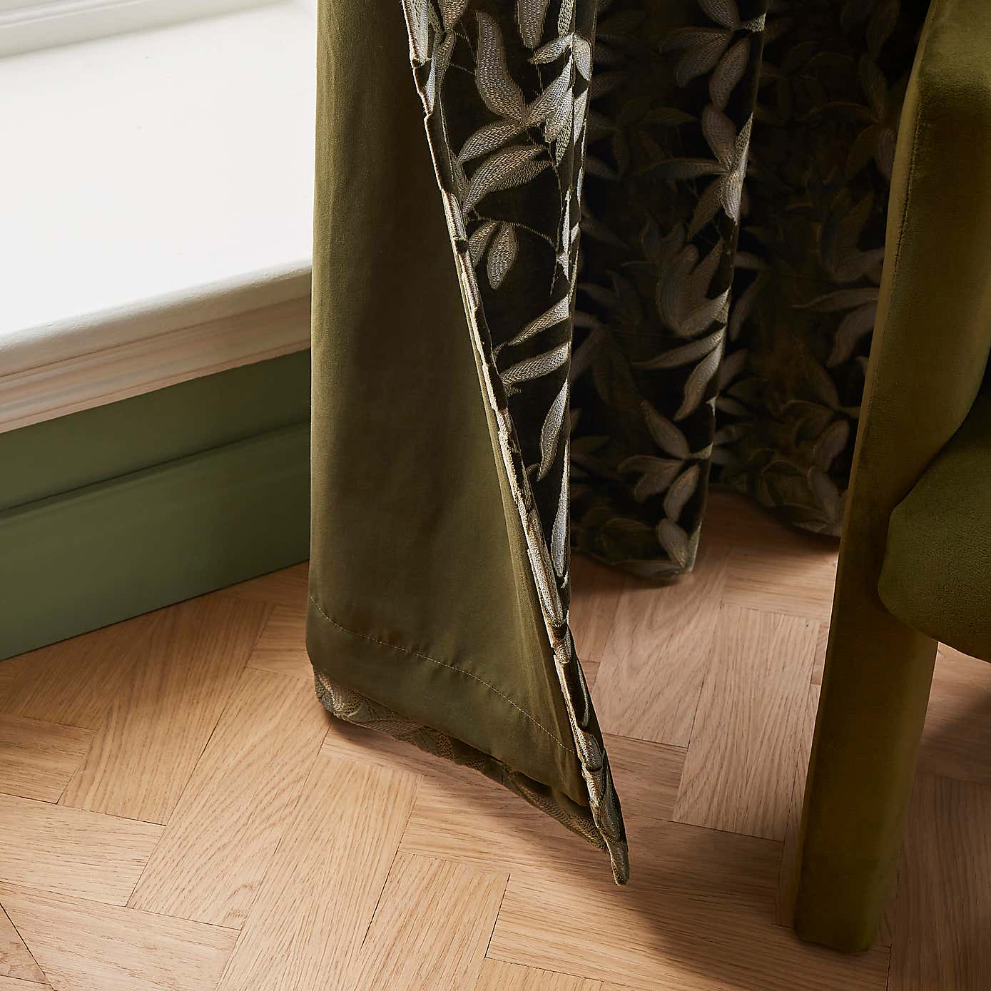 Asami Cut Velvet Eyelet Curtains