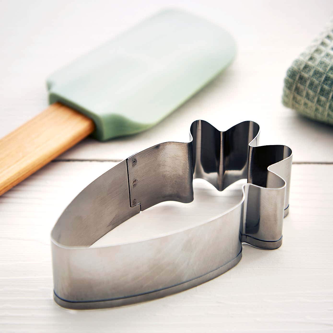 Easter Spatula with Carrot Cutter Set