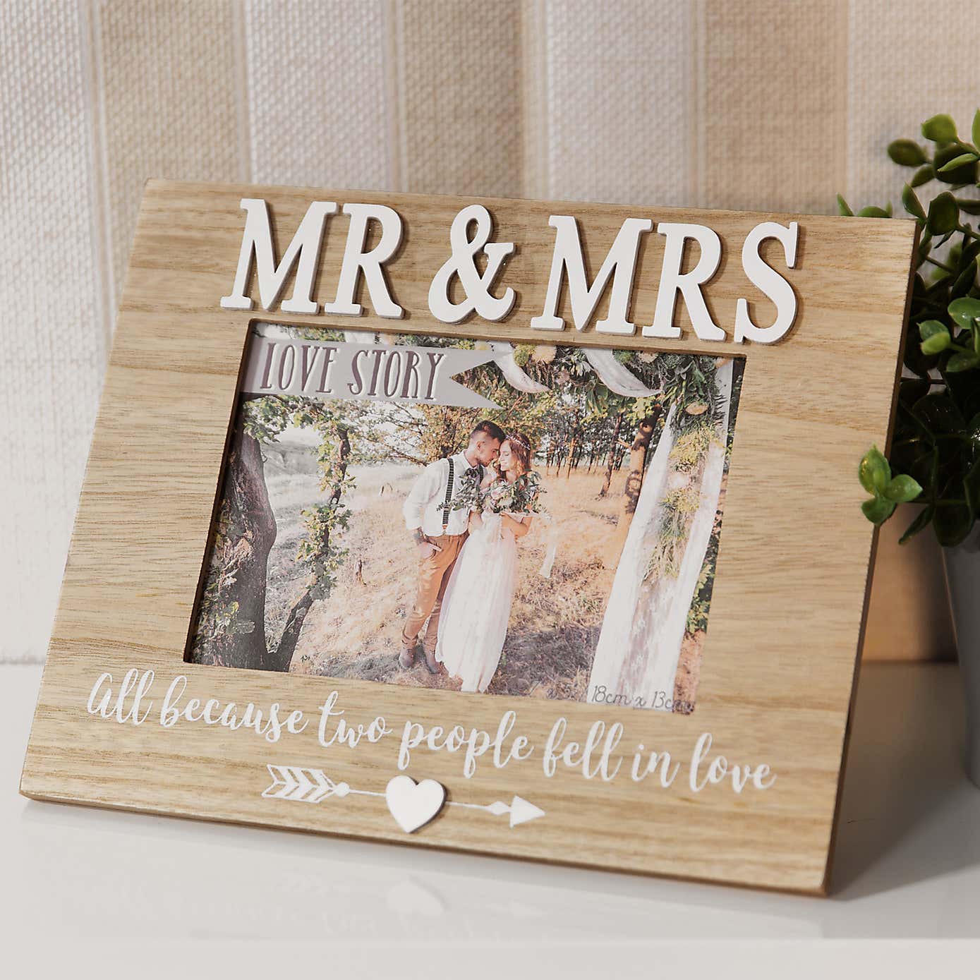 Love Story Mr & Mrs Photo Frame
