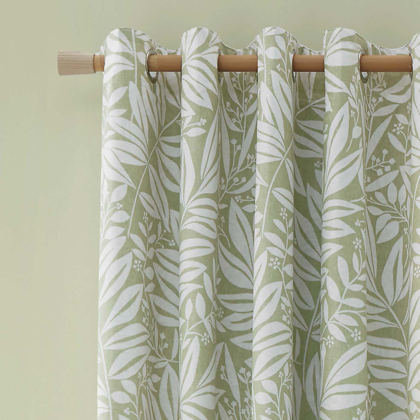 Catherine Lansfield Sorrel Leaves Reversible Eyelet Curtains
